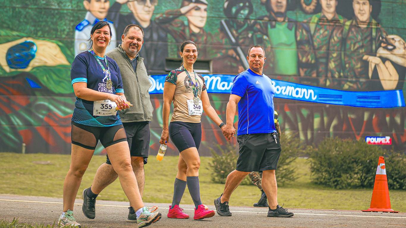 Participantes da caminhada